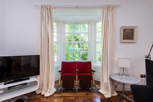 Luxury 2 Bedroom Apartment 3 | Durham | Parking - View 2