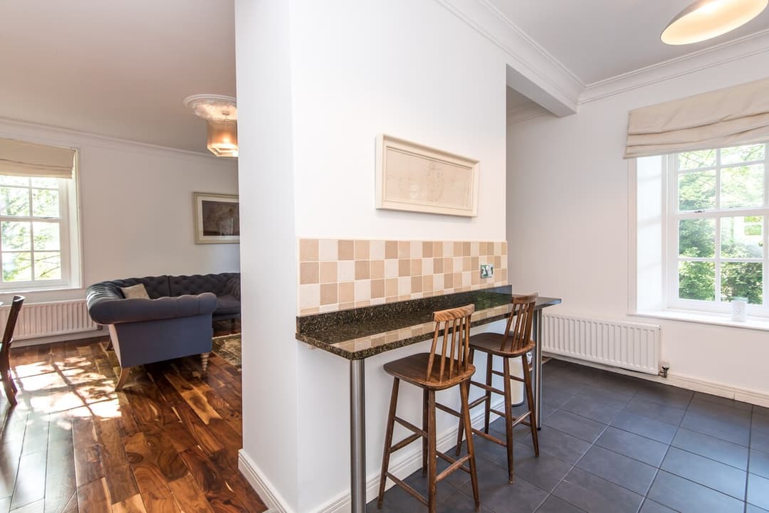 Luxury 2 Bedroom Apartment 3 | Durham | Parking - View 9