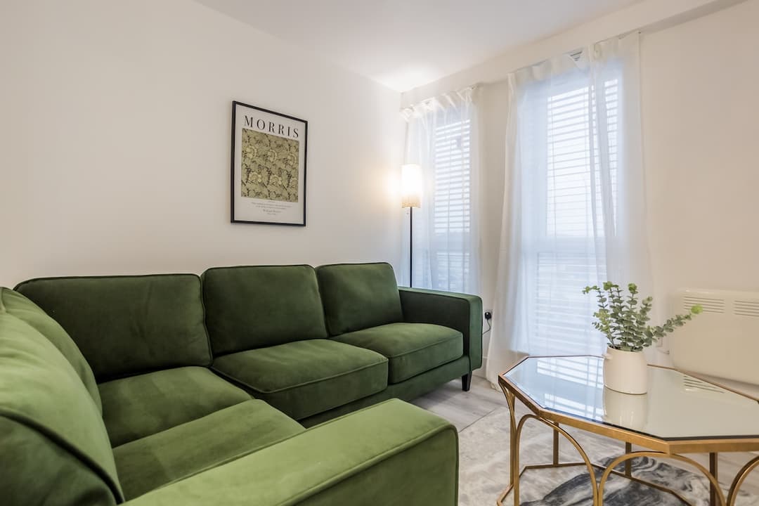 Modern 2 Bedroom Apartment | Parking | Washington - View 7
