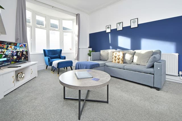 Entire 1 Bedroom Rental Unit In Cheshire East, United Kingdom - View 3