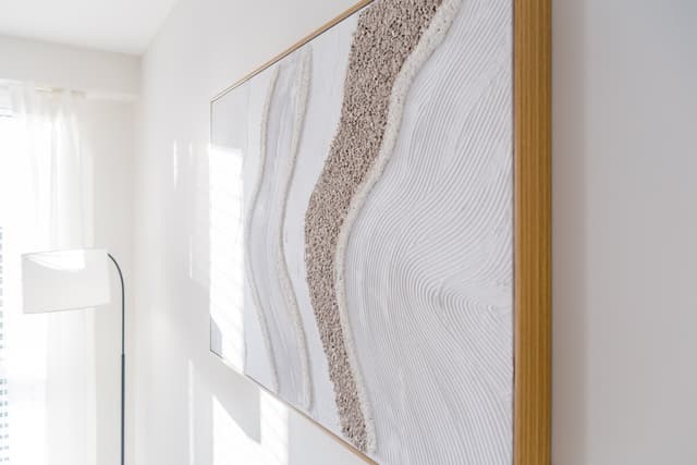 Modern 3 Bedroom Apartment | Parking | Washington - View 4