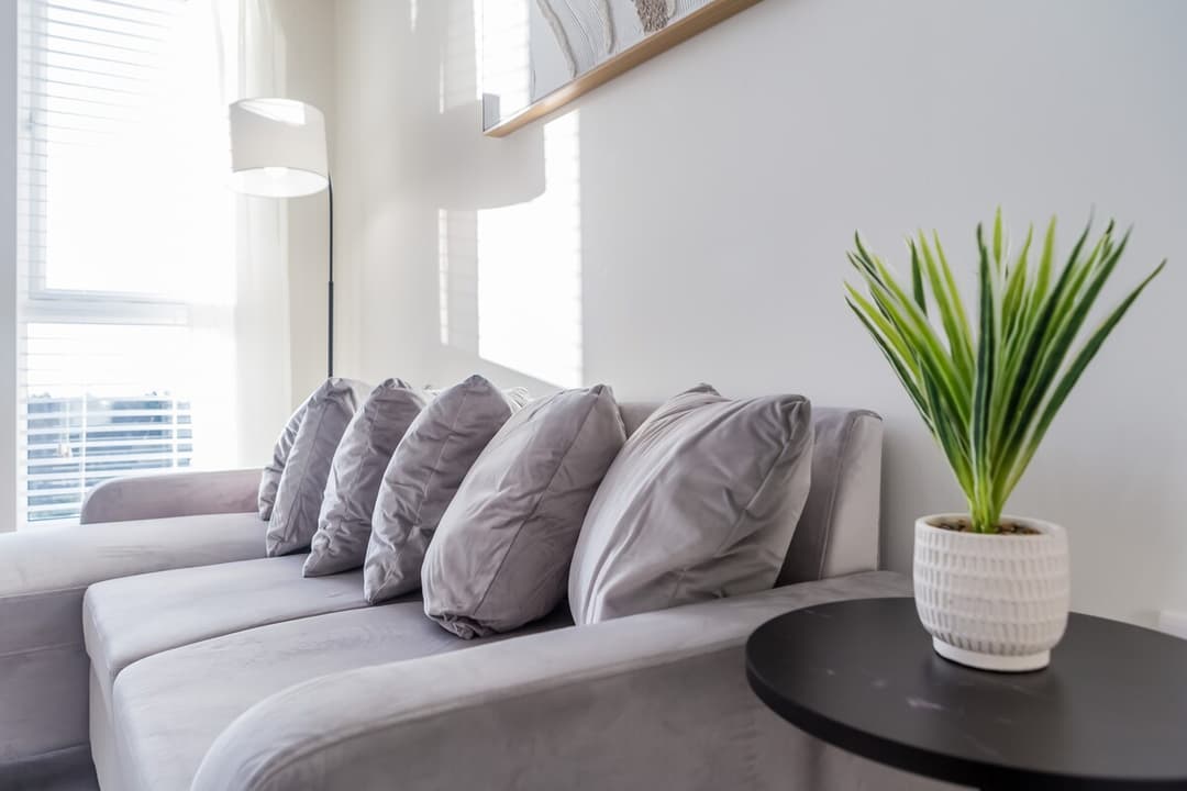 Modern 3 Bedroom Apartment | Parking | Washington - View 9