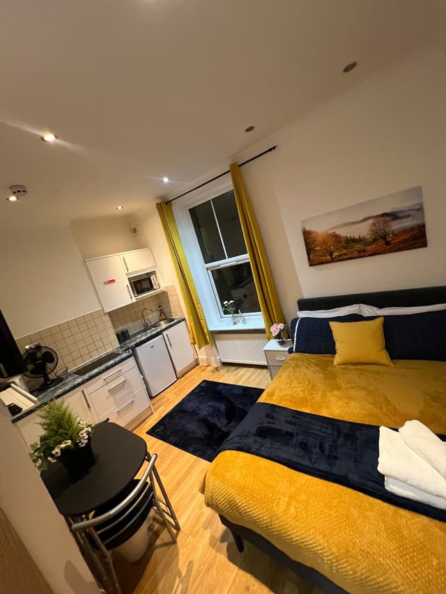 Chic Boutique City Stay | Studio Apartment B - View 1
