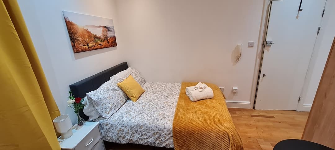 Chic Boutique City Stay | Studio Apartment B - View 12