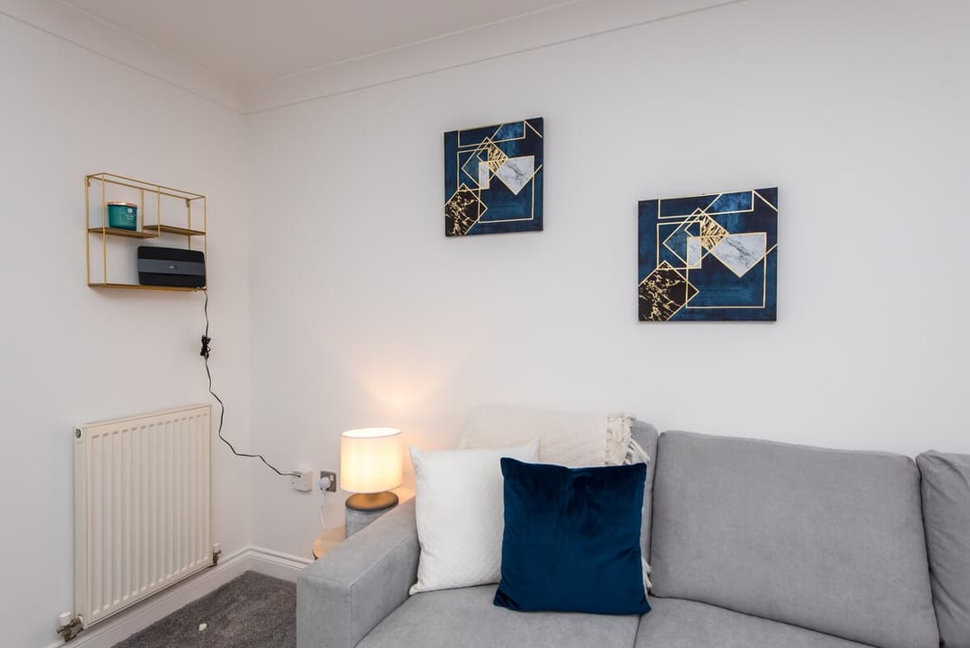 4 Bedroom Townhouse | Parking | Durham - View 4
