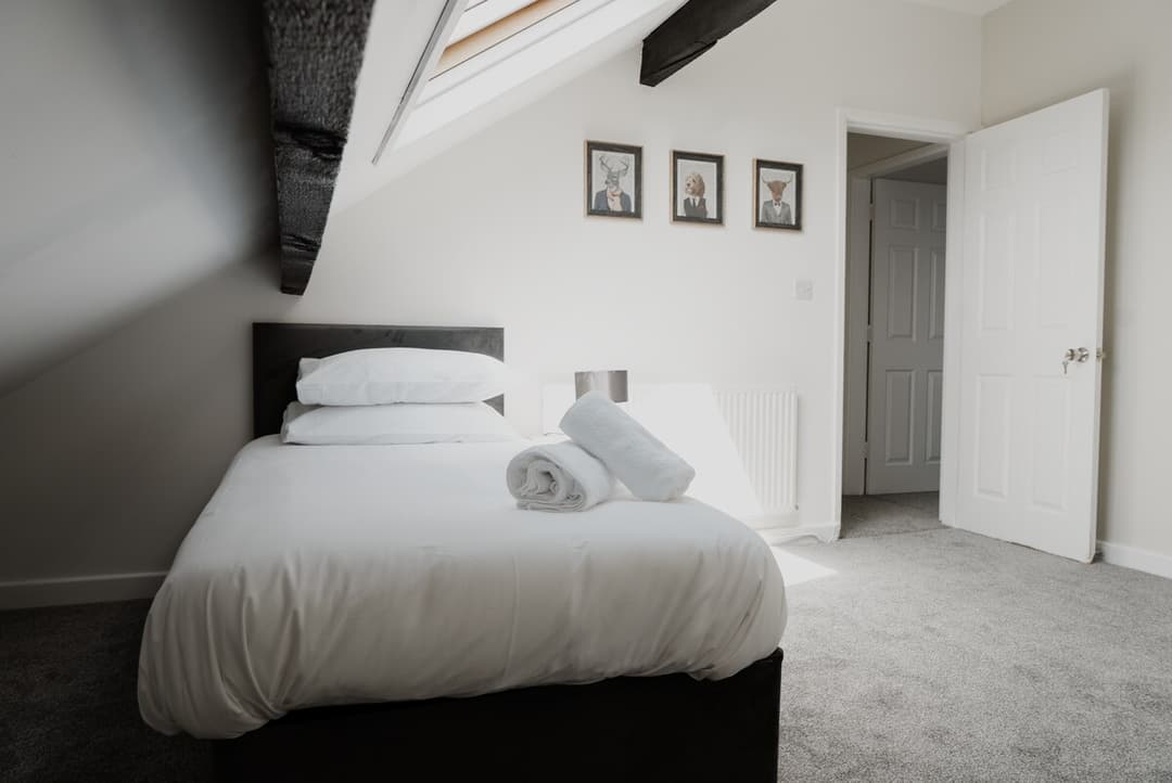 Entire 3 Bedroom Home In Cheshire East, United Kingdom - View 1