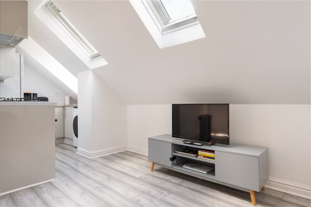2 Bedroom Flat In Reading Rg1 - Free Parking - View 7