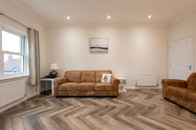 2 Bedroom Apartment | Parking - View 3