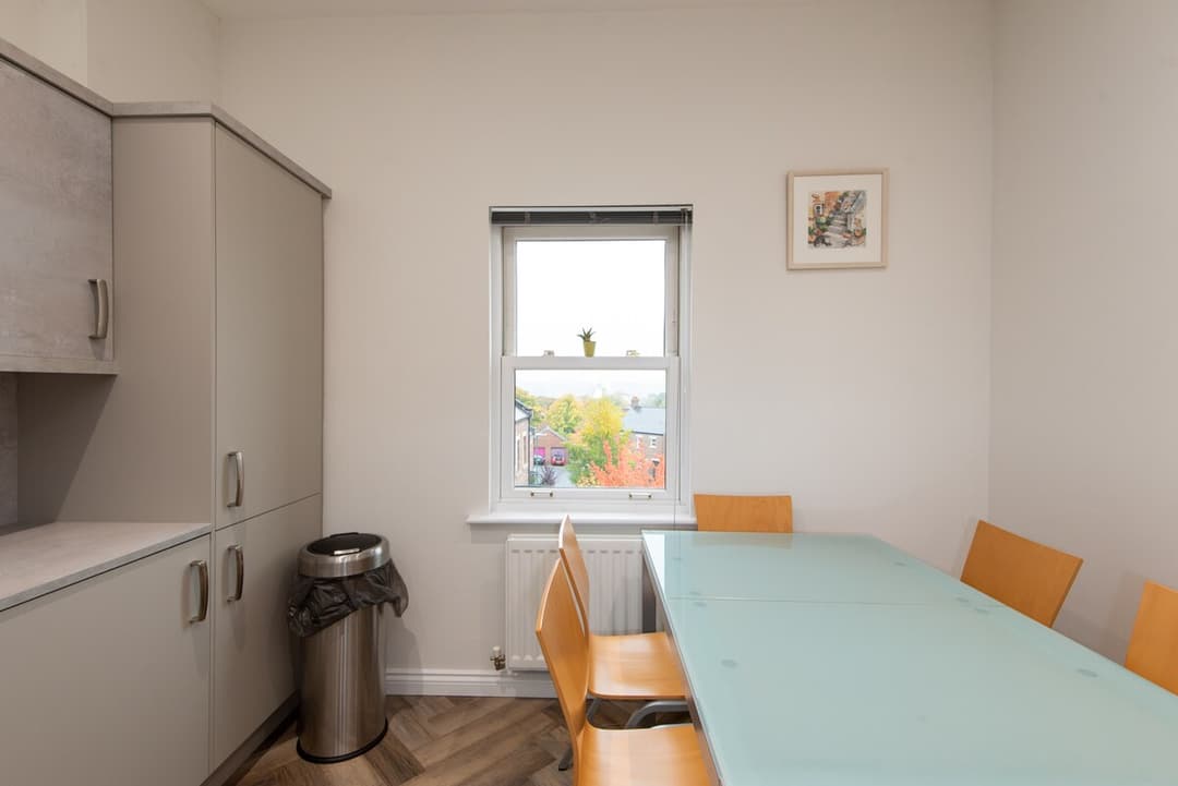 2 Bedroom Apartment | Parking - View 9