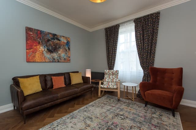 2 Bedroom Central Durham  - View 3