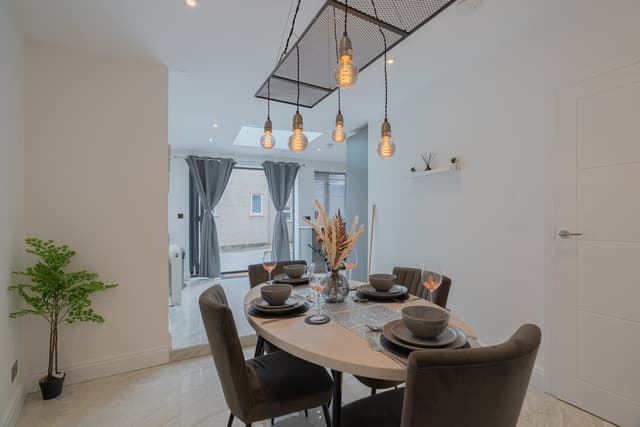 Cosy 3BR Home For Contractors | Free Parking - View 2