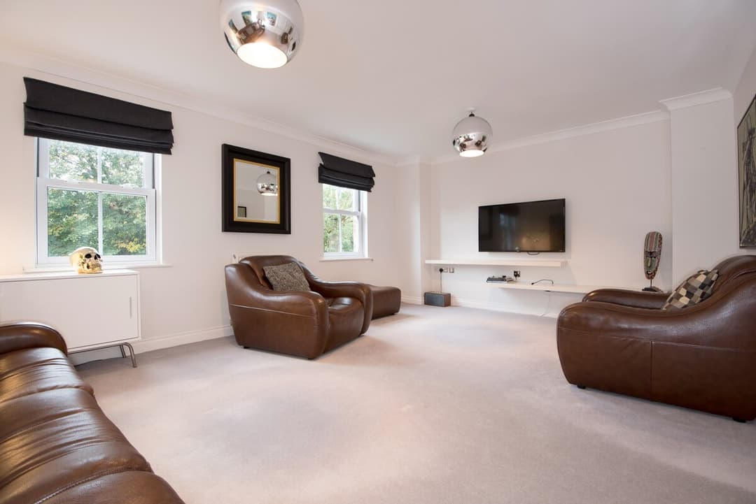 3 Bedroom Townhouse | Durham | Parking - View 1