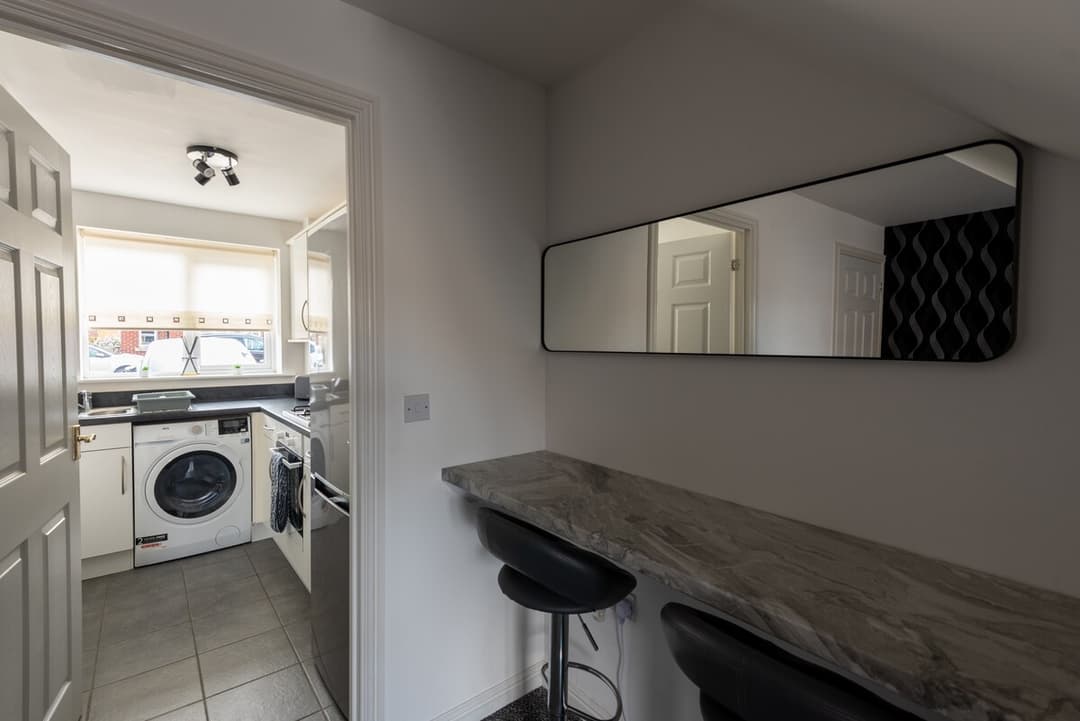 2 Bedroom House | Parking | Wifi - View 11