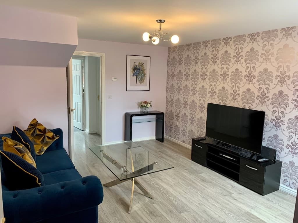3 Bedroom House | Parking | Durham - View 1