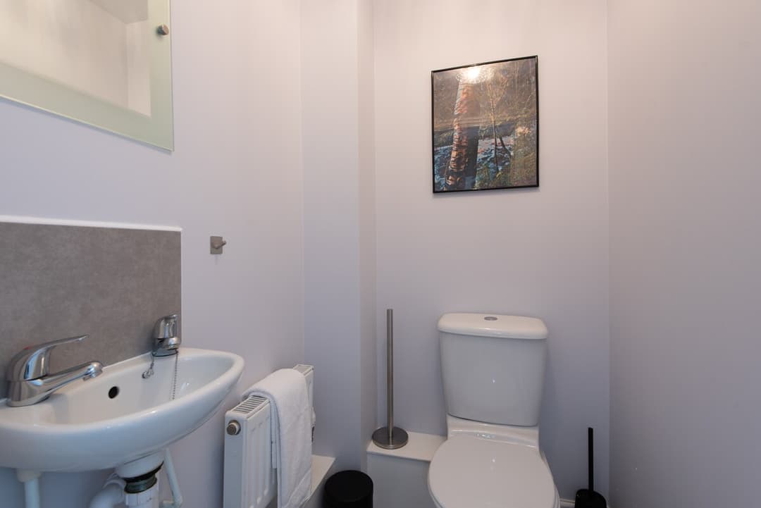 3 Bedroom House | Parking | Durham - View 5