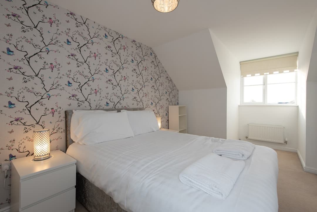 3 Bedroom House | Parking | Durham - View 9