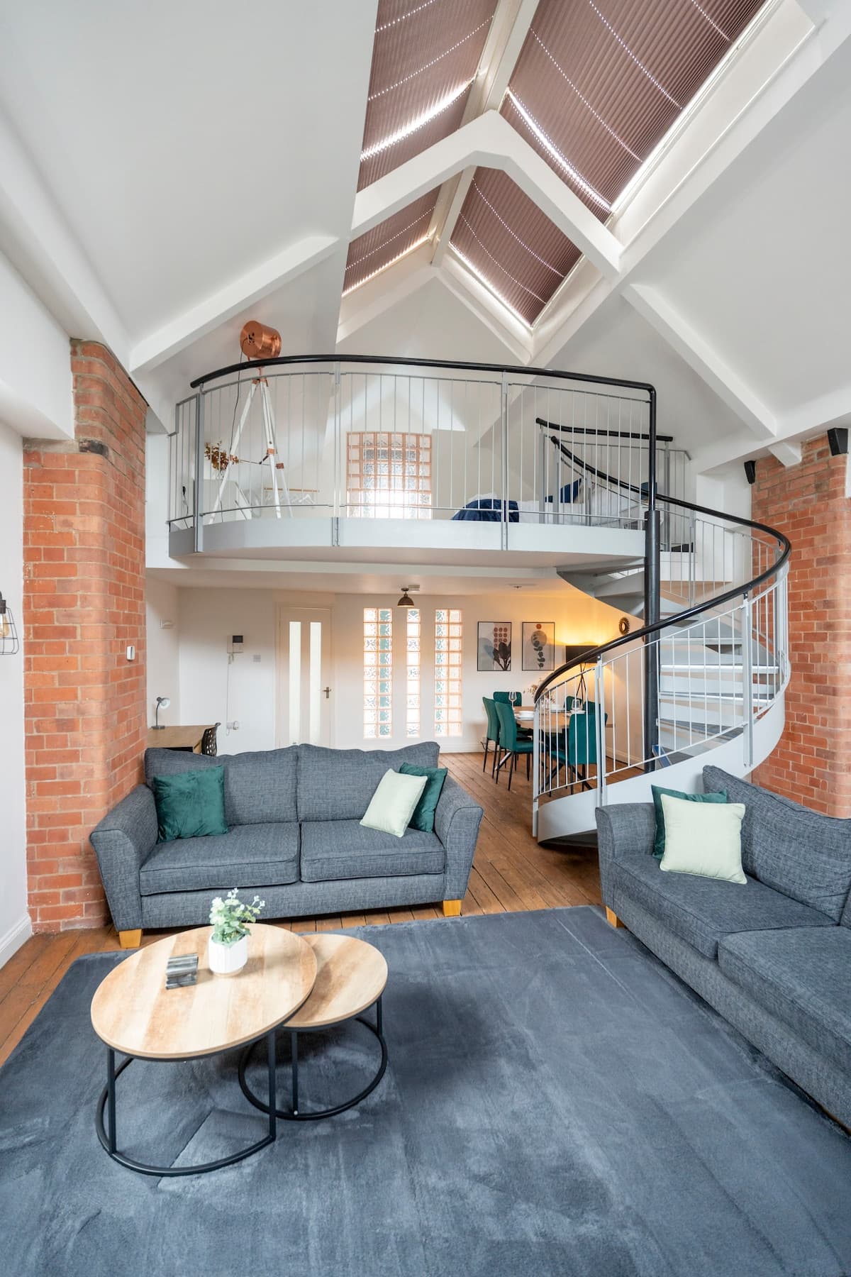 City apt ideal for contractors & weekend stays