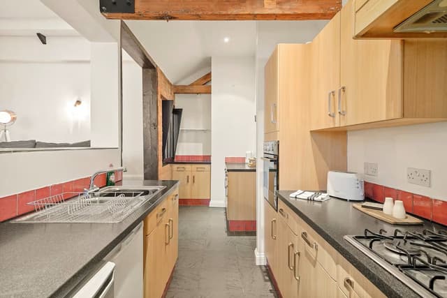 City apt ideal for contractors & weekend stays - View 1