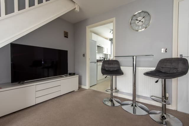 2 Bedroom House | Parking | Durham - View 2