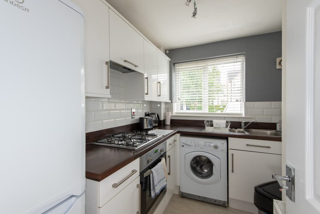 2 Bedroom House | Parking | Durham - View 9