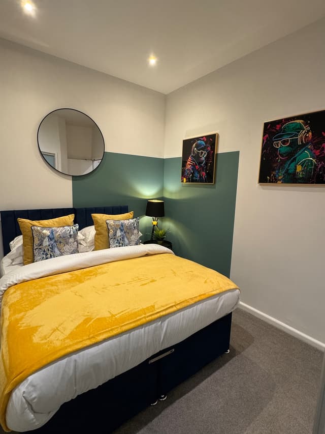 1 Bedroom Apartment | Brighton - View 4