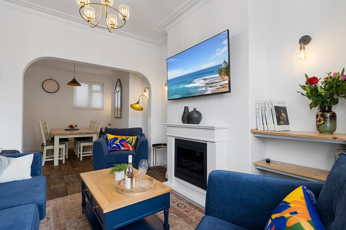3 Bedroom House (sleeps 7) - Exeter