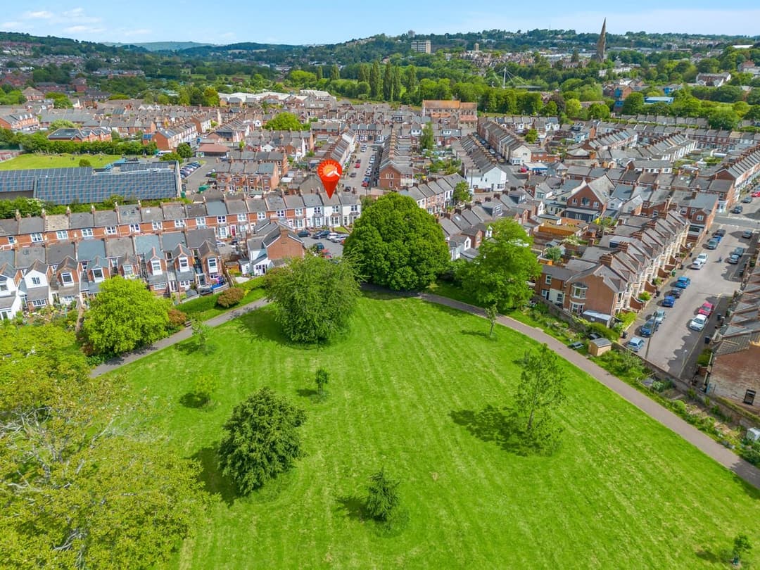 3 Bedroom House (sleeps 7) - Exeter - View 7