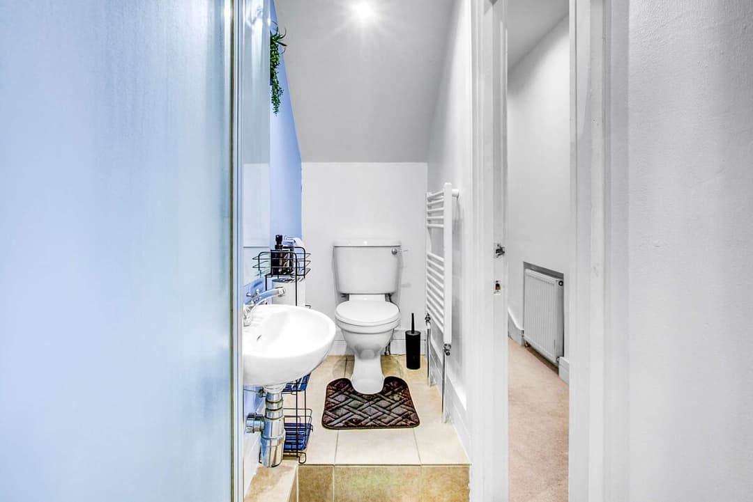 Wimbledon / 3 Bed 3bath / Close To Train Station - View 10