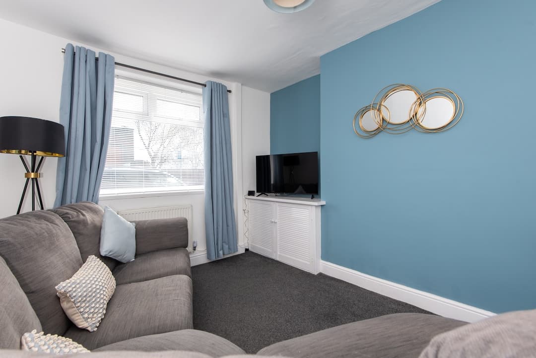 3 Bedroom House | Durham - View 1