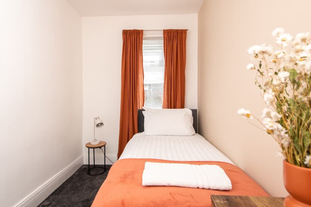 3 Bedroom House | Durham - View 8