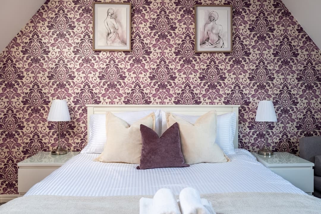 Spacious Family 5 Bedroom House | Parking |  - View 7