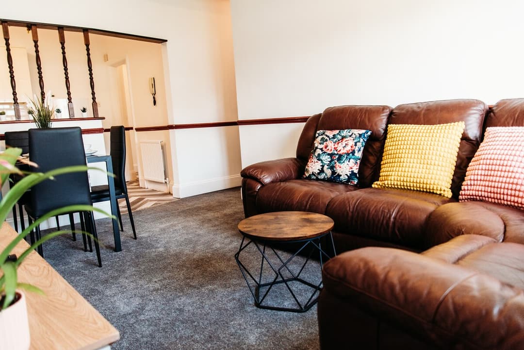 2 Bedroom Apartment Near Sea Front In Southend - View 3