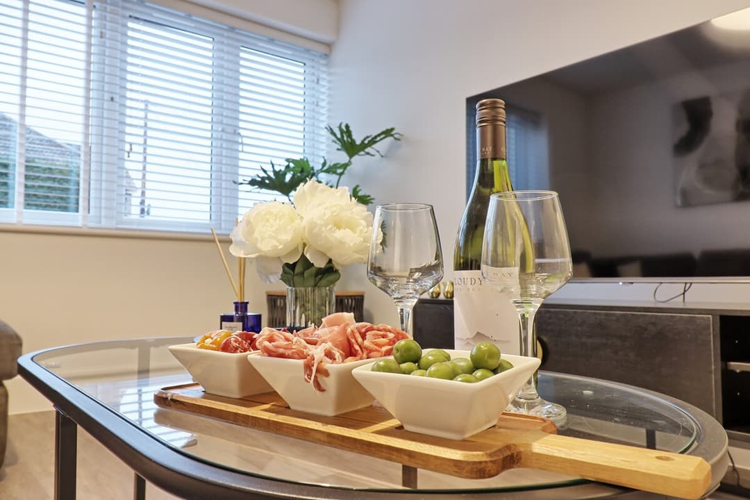Spacious 5 Bed House | Parking | Garden  - View 22