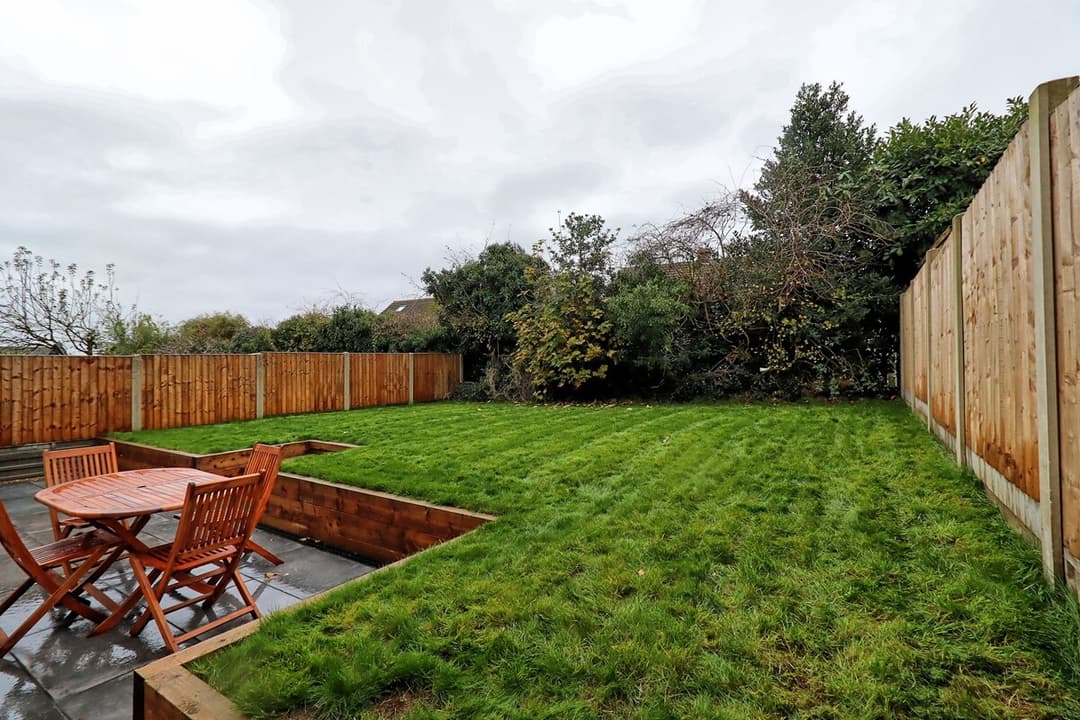 Spacious 5 Bed House | Parking | Garden  - View 40