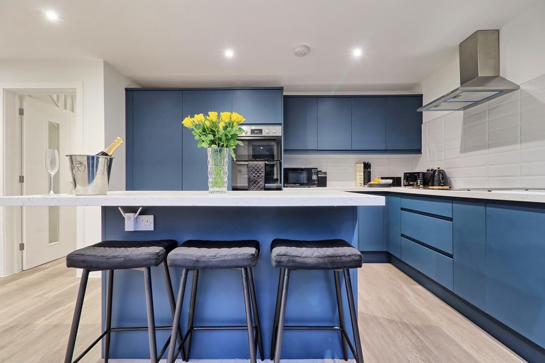Spacious 5 Bed House | Parking | Garden  - View 42