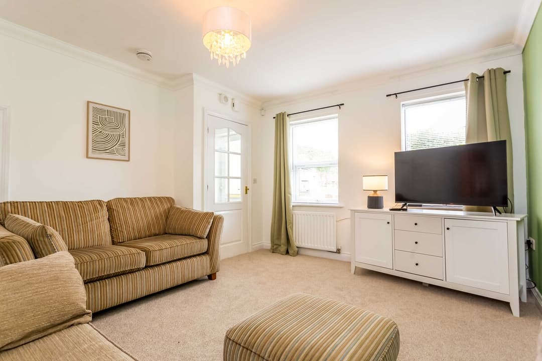 3 Bedroom House | Shildon | Parking - View 2
