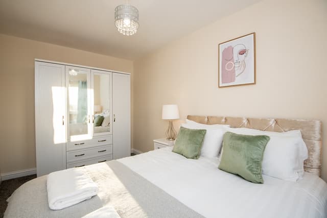 3 Bedroom Home | Durham - View 3