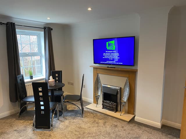 Comfortable 3-bedroom Norwich Townhouse, Garden & Parking - View 4