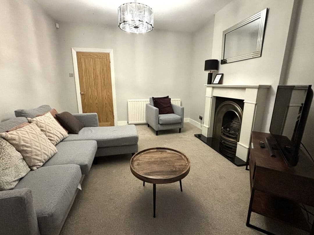 Large Home Near Edgbaston Stadium Birmingham | University - View 3