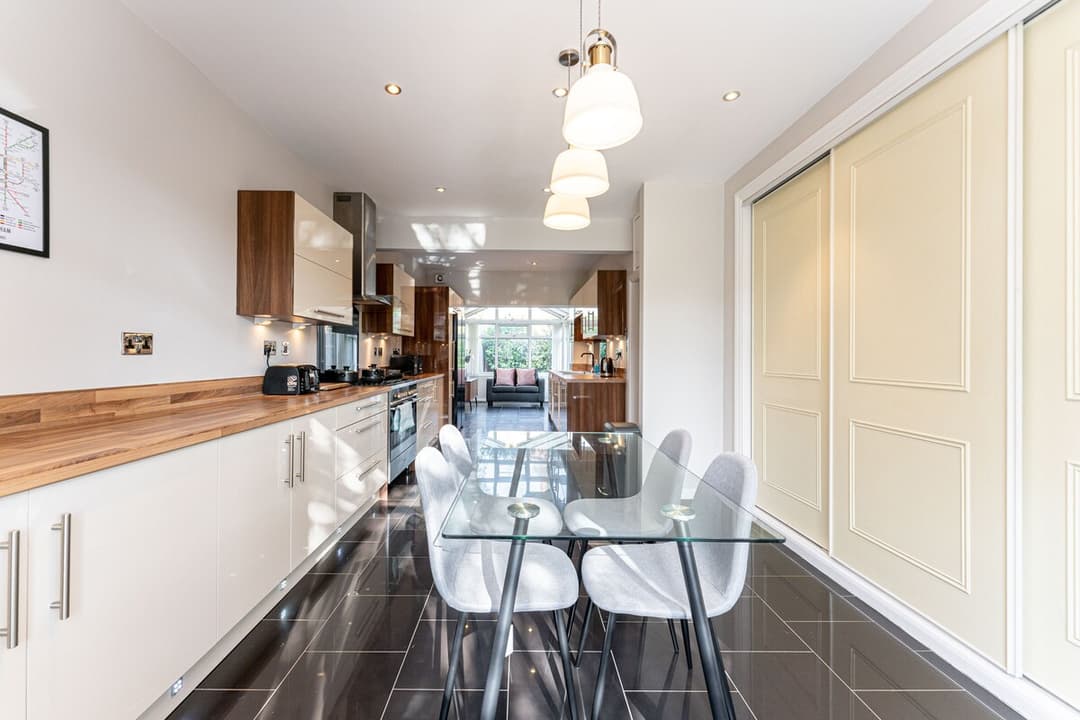 Large Home Near Edgbaston Stadium Birmingham | University - View 9