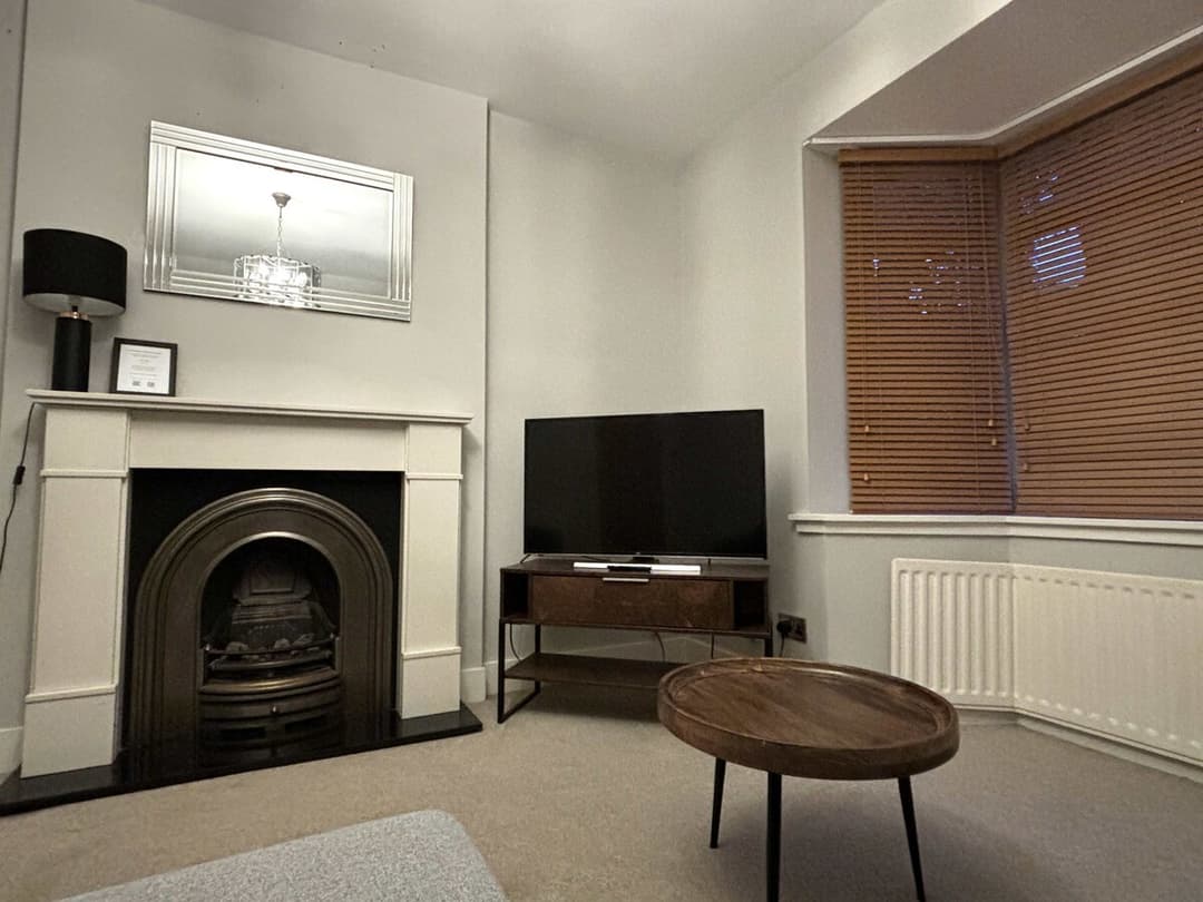 Large Home Near Edgbaston Stadium Birmingham | University - View 11