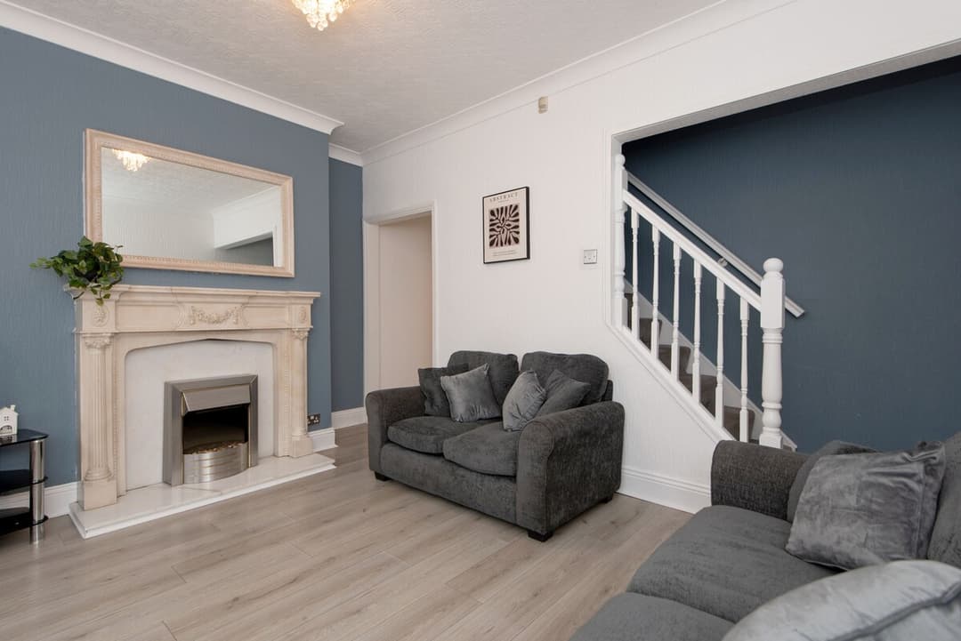 2 Bedroom House Darlington | Parking - View 2