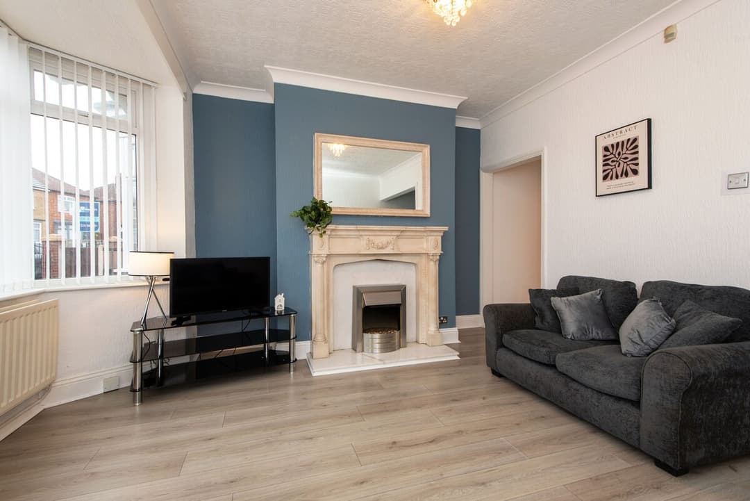 2 Bedroom House Darlington | Parking - View 3