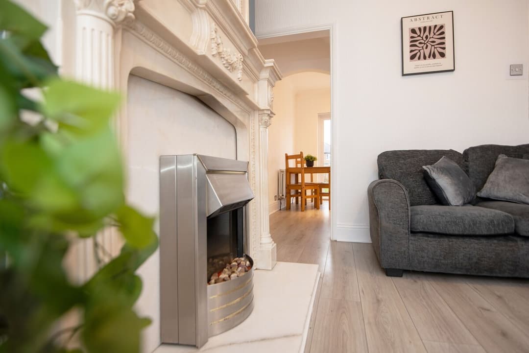 2 Bedroom House Darlington | Parking - View 4