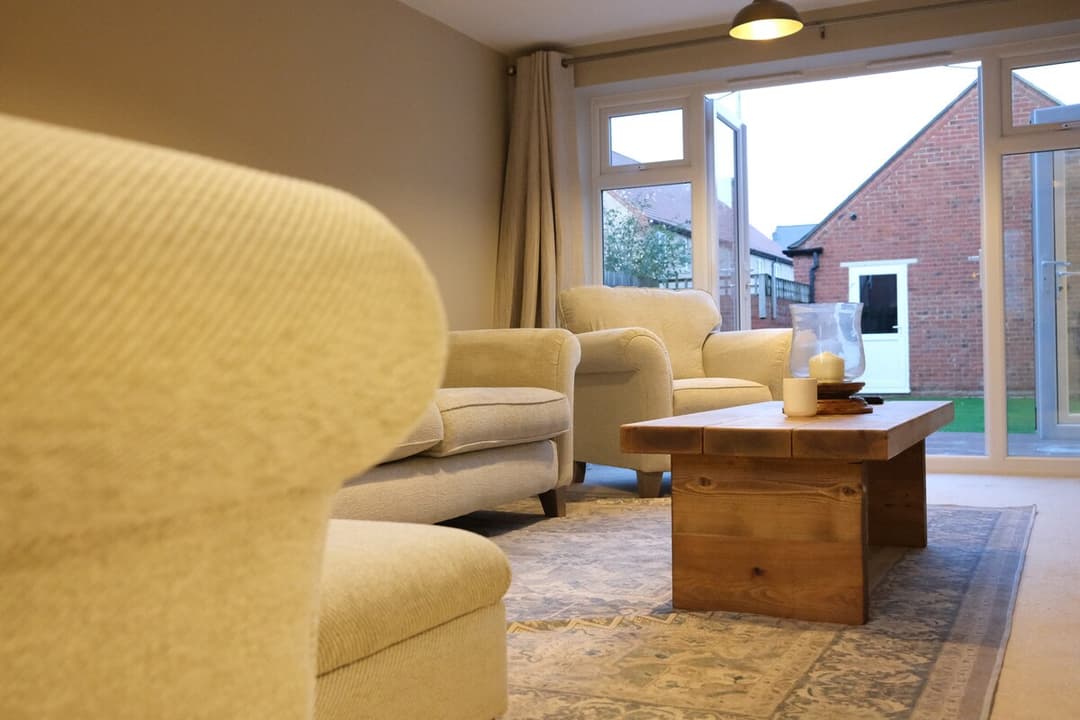 Luxury 6-bedroom Bicester Village | Bicester Golf Course - View 10