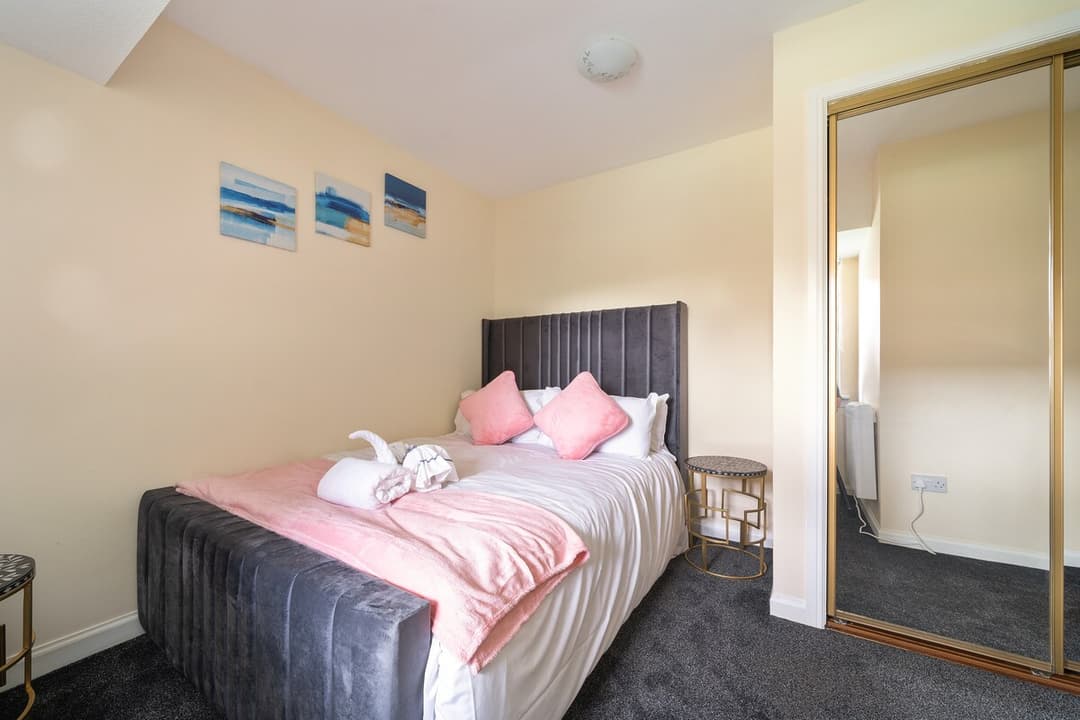 Glasgow Apartment near Hydro & SECC, Finnieston - View 7