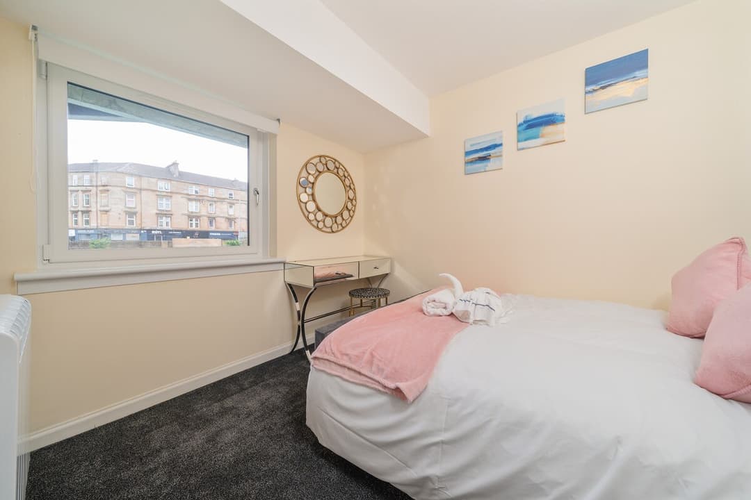 Glasgow Apartment near Hydro & SECC, Finnieston - View 9