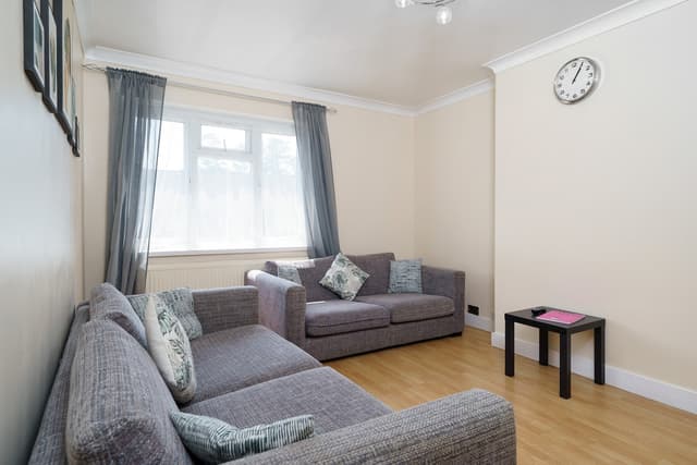 Heathrow 2 Bedroom Apartment - View 1