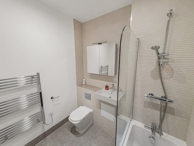 Stylish 1bd Apt In Essex W/ Modern Touch - View 3