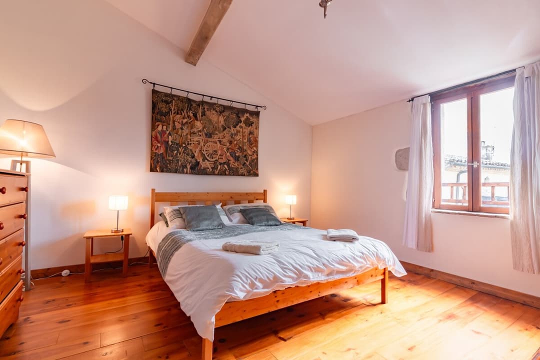 A Charming 4 Bedroom | 4 Bathroom Home | Jacuzzi - View 6